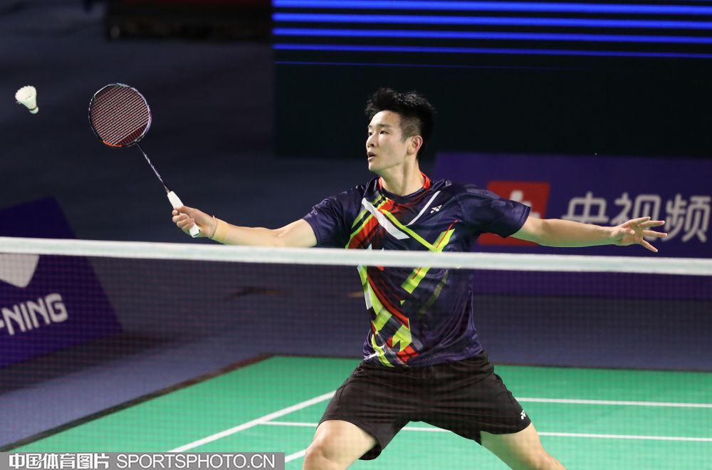 通过与其他 通过与其他